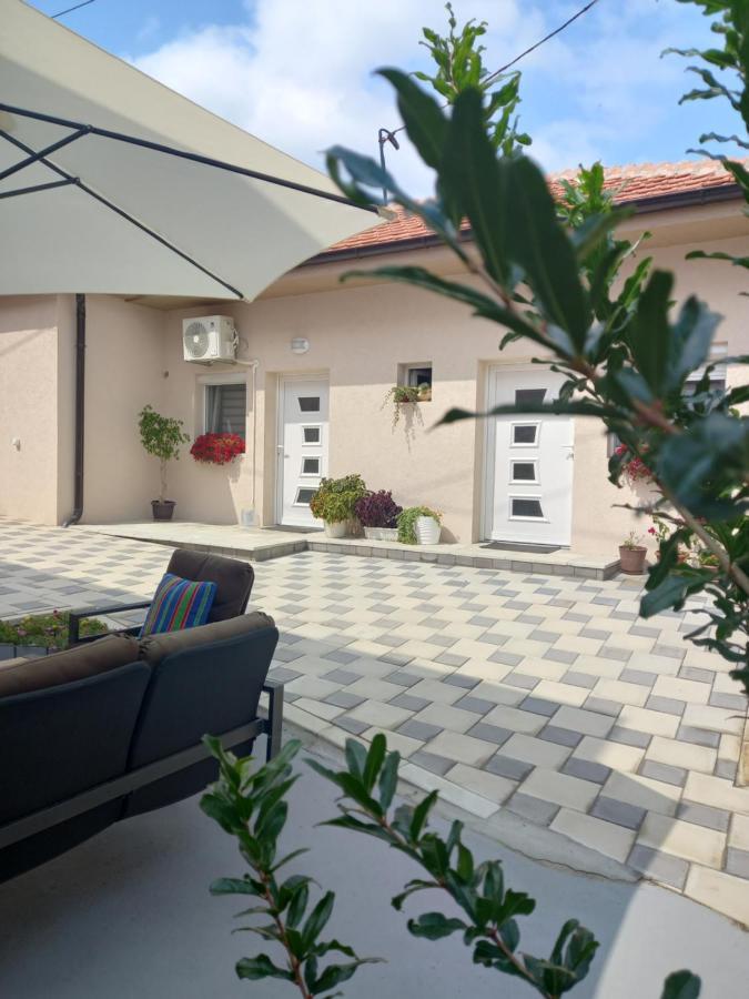 Leda Apartmani Smederevo Luaran gambar